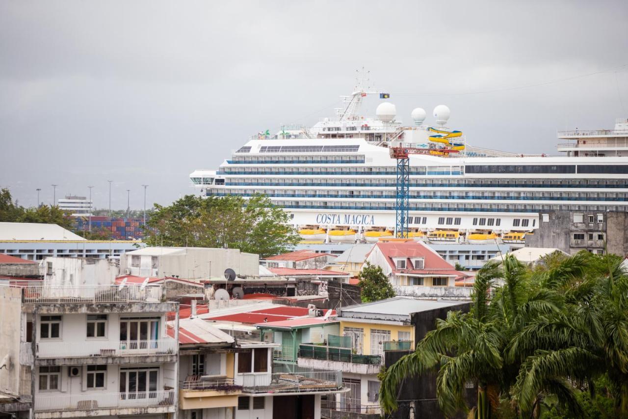 Boulevard Legitimus Pointe-a-Pitre  Bagian luar foto